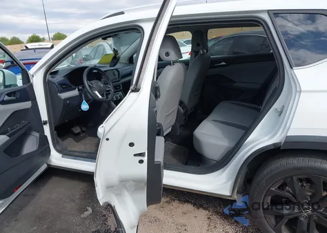 2023 Volkswagen Taos 1.5T Se z USA, uszkodzony, nr VIN 3VVEX7B22PM327758